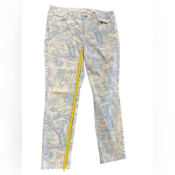 J. Jill Blue and White Floral Cropped Jeans - Picture 8 of 8